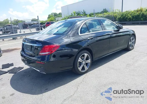 2017 Mercedes-Benz E 300 4Matic z USA, uszkodzony, nr VIN WDDZF4KB5HA171172